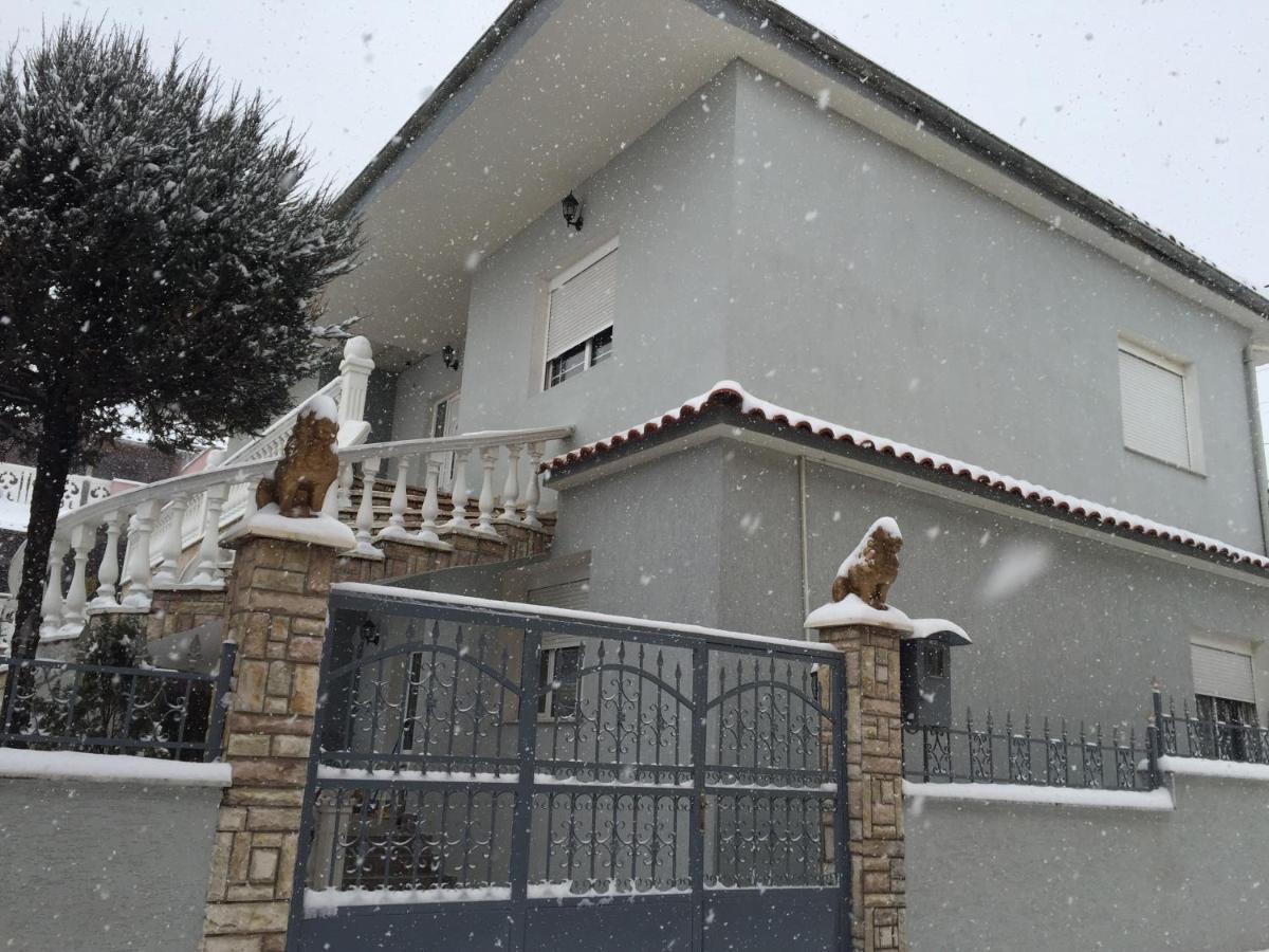 Vila Ridvani Korce Exteriér fotografie