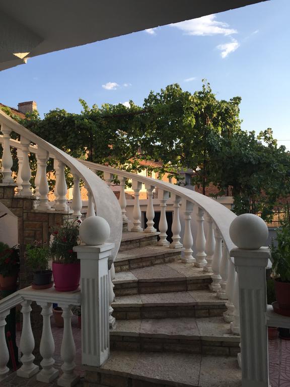 Vila Ridvani Korce Exteriér fotografie