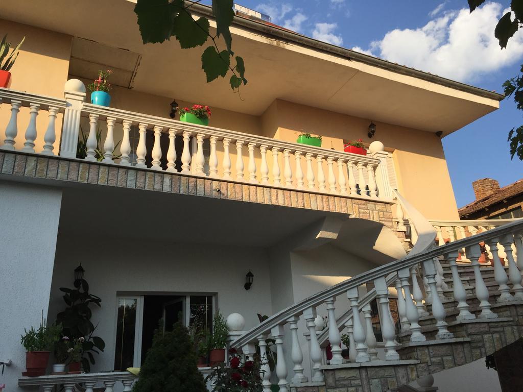 Vila Ridvani Korce Exteriér fotografie
